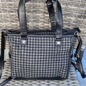 Thirty-one convertible handbag black and grey houndstooth